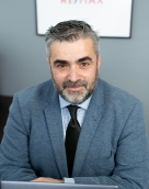 associate Nikos Sachinis